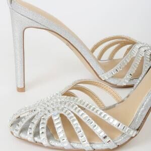 Polly Silver Glitter Rhinestone Ankle Strap PumpsJewel by Badgley Mischka sz7.5